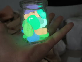 Luminous Pebble for Aquarium Decoration